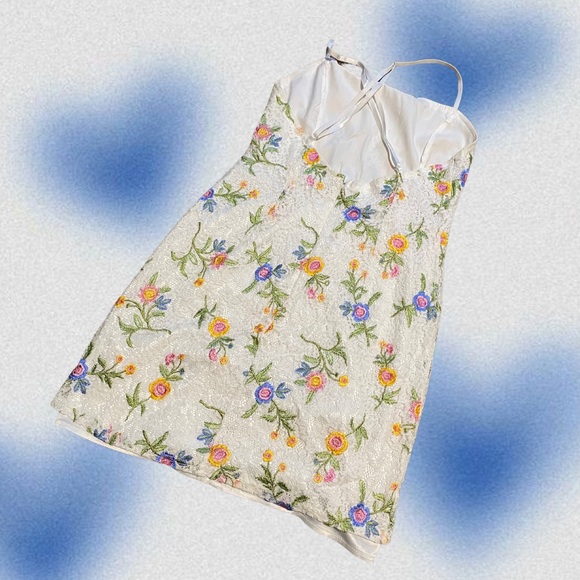 White Lace Dress - Picture 2 of 3